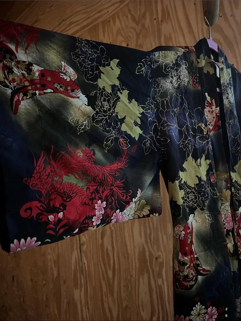 Elegant Floral Wrap Kimono Robe